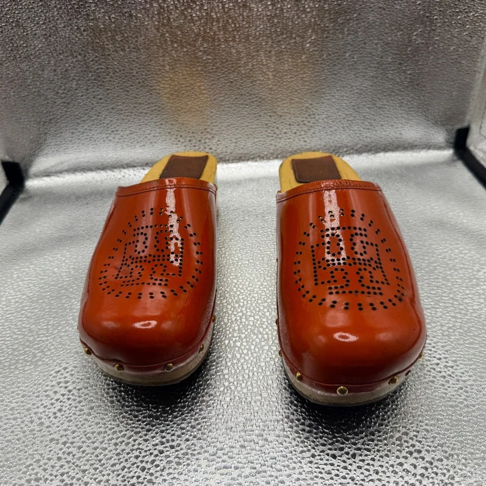 Size 8.5 Tory Burch Clogs Women Orange Excellent Perforated Logo Wooden Mules